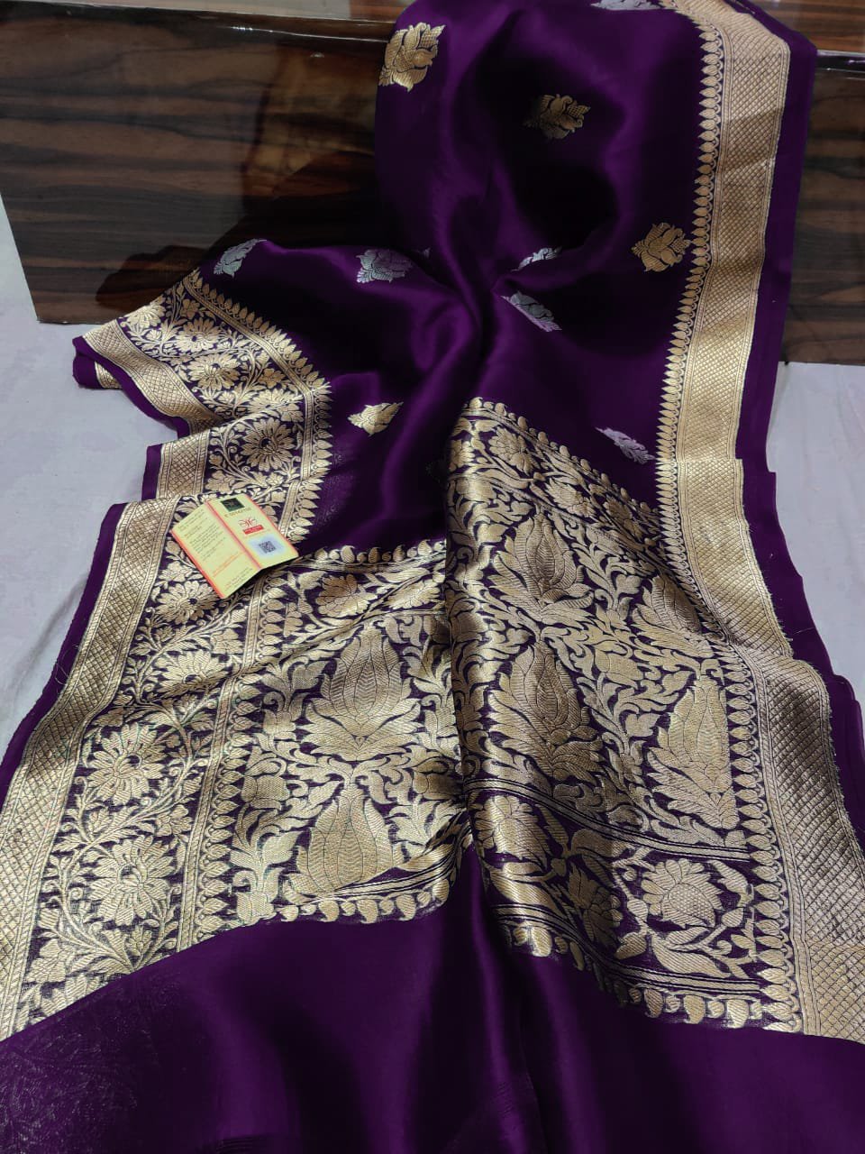 Kora Banarasi Saree