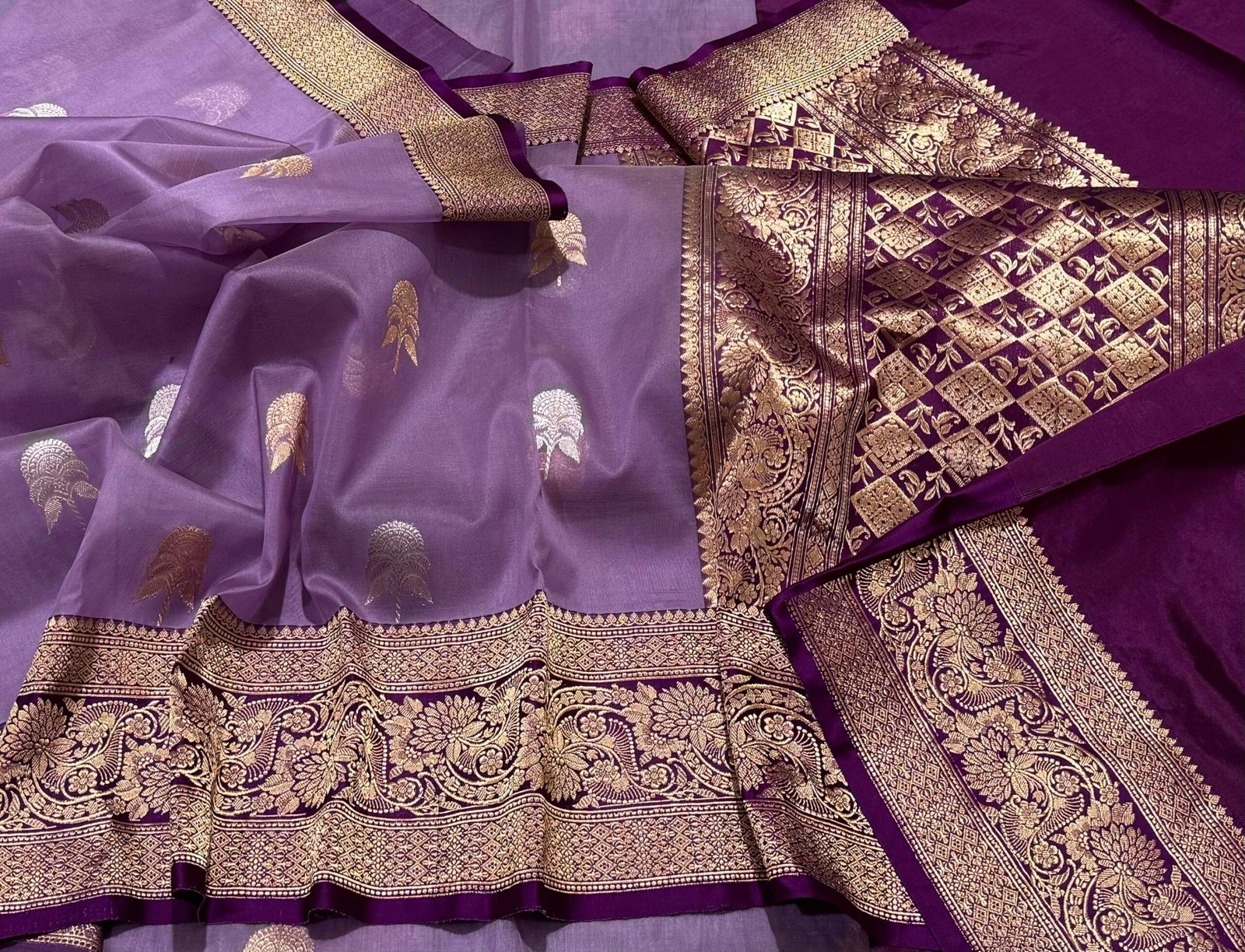 Banarasi Kora Saree Mashru Border Colour Lavender