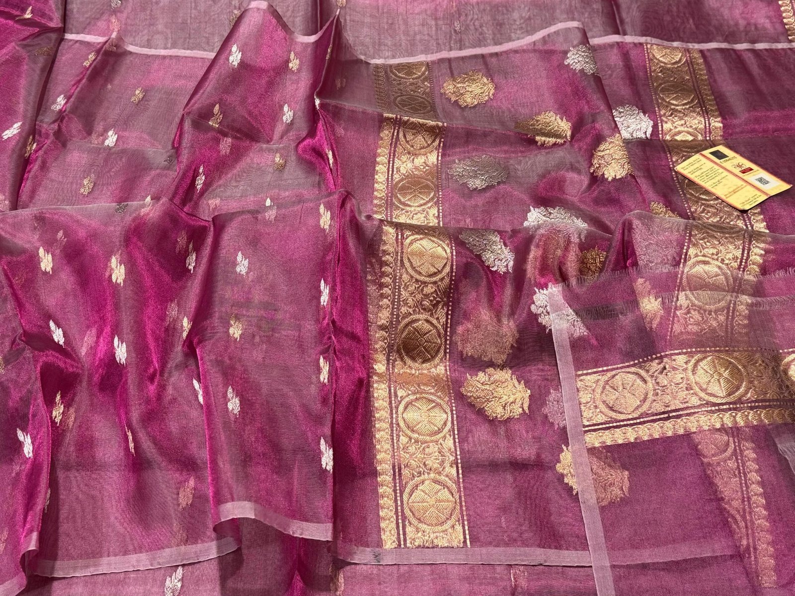 Banarasi Handloom Silk Tissue Saree in Magenta - Elegant, Luxurious, and Timeless