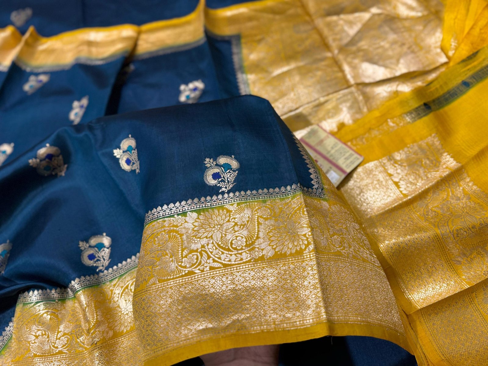 Banarasi Pure Row Mango Silk Handloom Saree