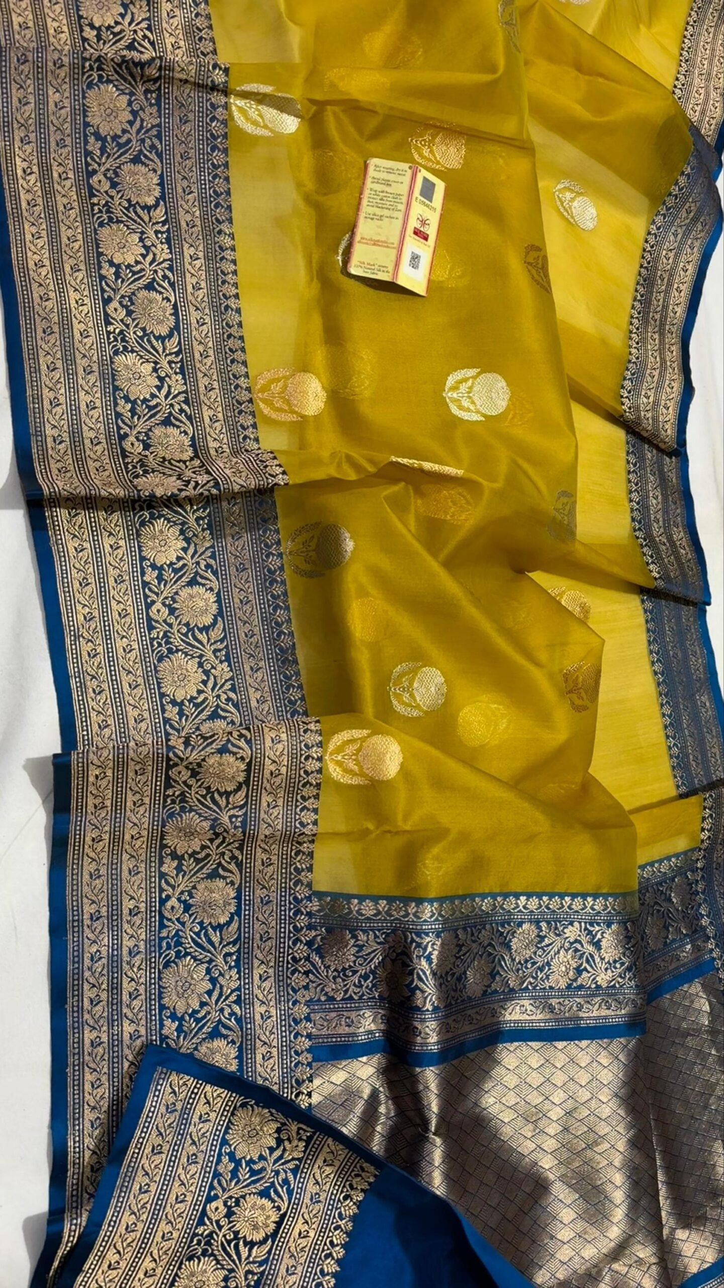 Sunshine Elegance – Pure Kora Silk Saree in Yellow with Royal Blue Zari Border