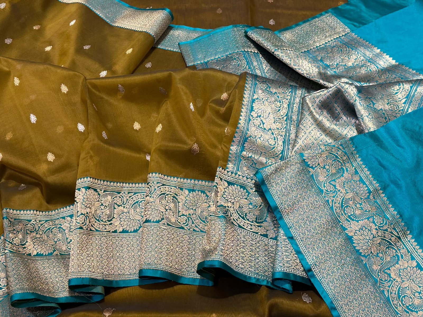 Olive Luxe – Pure Kora Silk Saree with Aqua Blue Contrast Border