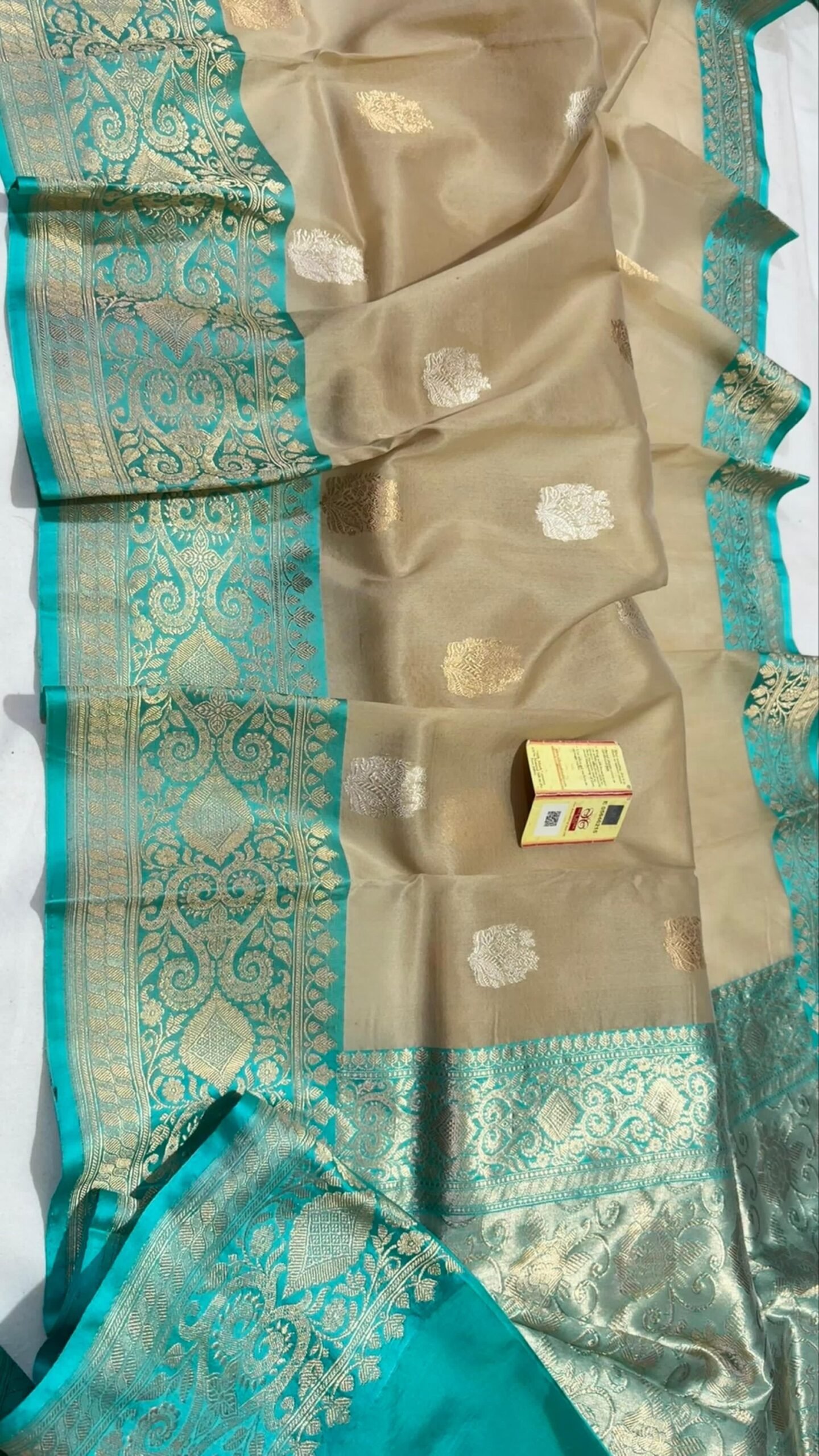 Graceful Contrast – Pure Kora Silk Saree in Beige with Aqua Blue Zari Border