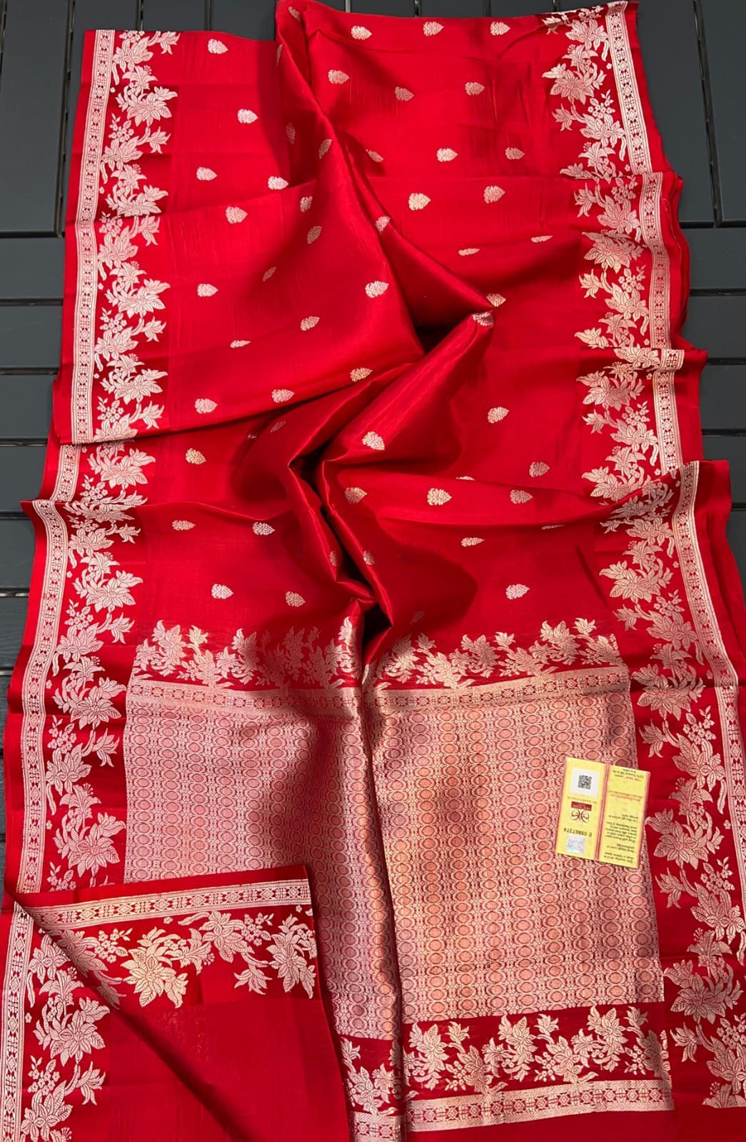 Banarasi Pure Raw Mango Silk Saree – Royal Red Elegance