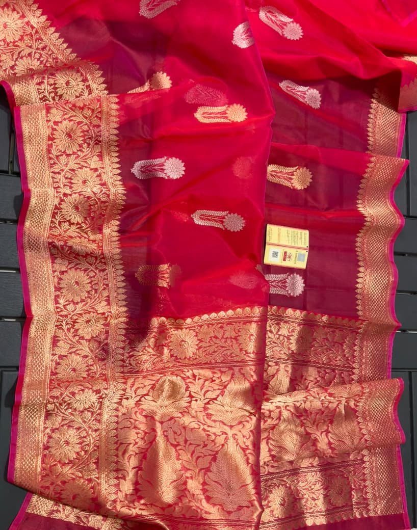 Banarasi Pure Kora Silk Saree with Mashru Border – Radiant Red Elegance