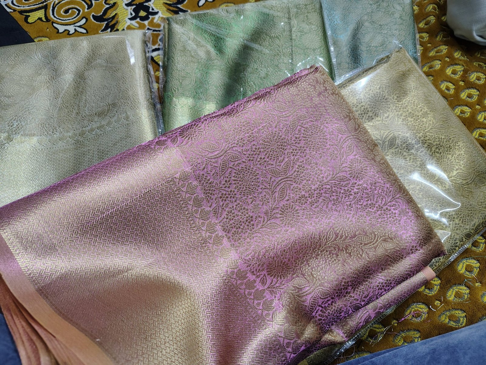 BANARASI SEMI TISSUE SOFT SILK SAREE 15pcs Bundle